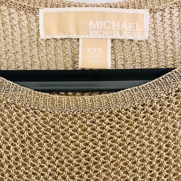 MICHAEL KORS Gold knit top. - Picture 4 of 7